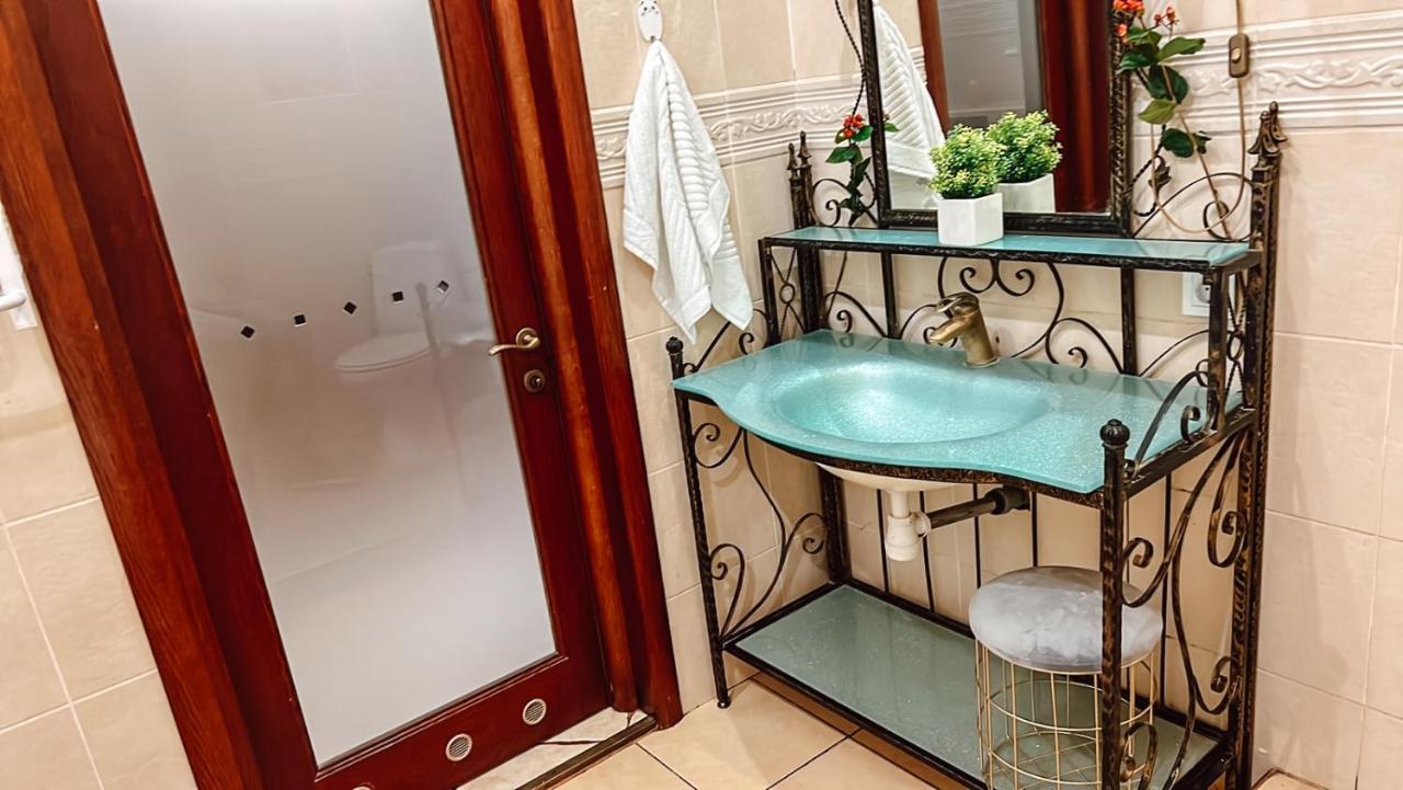 Apartment On Fedorova Kiev Ngoại thất bức ảnh